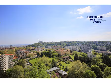 t4 standing à rénover avec vue exceptionnelle
