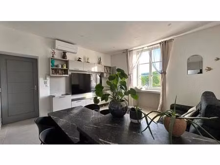 appartement neuville sur saone 2 pièces 35.1 m2