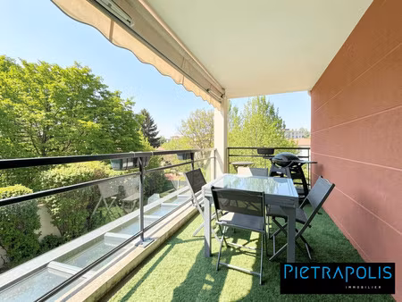 rare t4 de 86 m² avec terrasse  cave et garages box possibles?