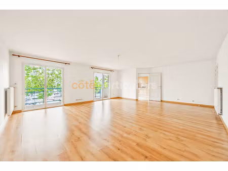 sainte-luce-sur-loire -- centre-bourg -- appartement 3 pièces -- 87 m² -- garage -- terras