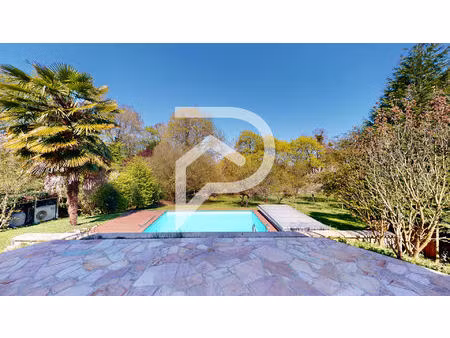 à vendre maison hardricourt 10 pièces 245 m² avec jardin