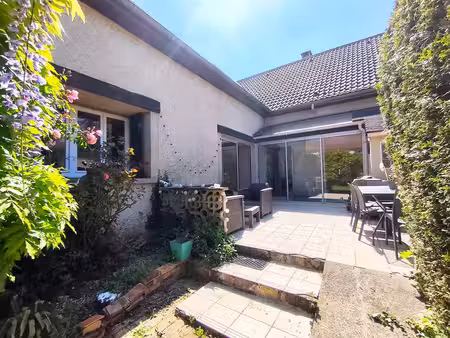 maison familiale 7 pièces - 186 m² - mézières sur seine