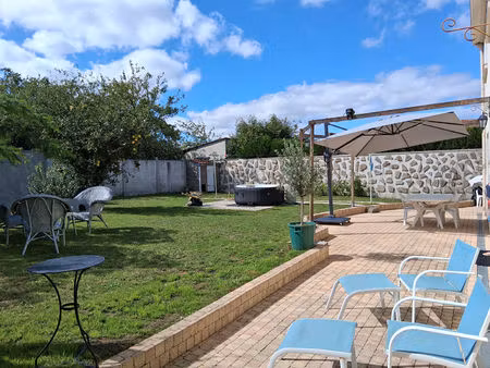 maison 7 pièce(s) 172 m2