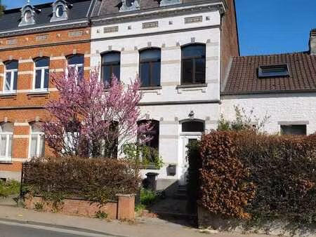 immeuble de rapport 2 logements au coeur de gistoux.