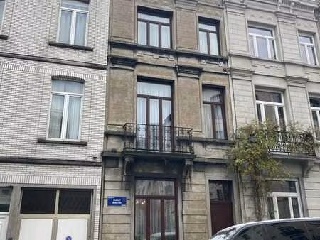 maison 6 chambres avec terrasse et jardin saint-gilles