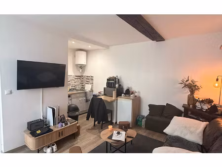 location appartement  m² t-2 à compiègne  605 €