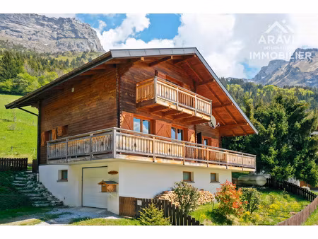 chalet avec grand balcon et superbe vue