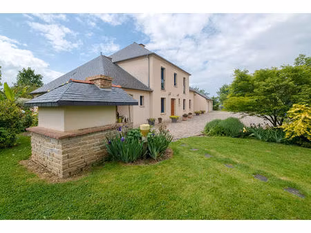 maison d'exception à vendre à mordelles - 8 pièces /220 m² habitable/ 1500 m² de terrain /