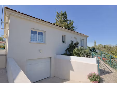 proche commerces - maison récente de 123 m² avec terrasse & sous-sol total