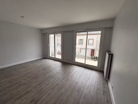 orleans - f2 a louer - 30 rue de patay - libre le 11/06/202