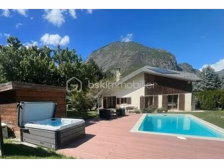 maison de 191 m² à saint-jean-de-maurienne