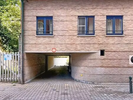 appartement à louer à eeklo € 800 (lo32k) - dewaele - eeklo | zimmo
