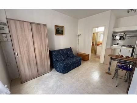 location appartement  17.7 m² t-1 à beauvais  364 €