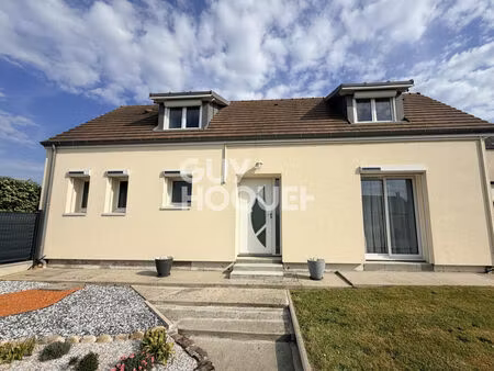 a vendre  maison habitable de plain-pied très proche bayeux (14400).