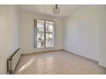 rue mosalrd - appartement 3p 43m² + cave et parking