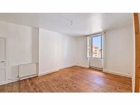 appartement t3 centre ville les abrets