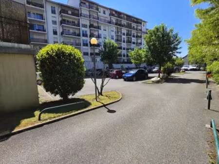 appartement à saint-julien-en-genevois (74160)