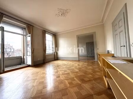 appartement bourgeois de caractère — 206 m²
