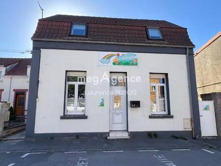 idéal investisseur ou couple  maison individuelle vendue louée de 124 m2  2 grandes chambr