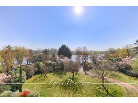 maisons-lafitte propriété de 10 pièces avec parc et piscine