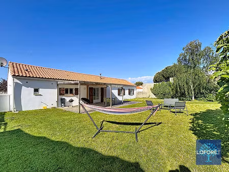les sables d olonne - maison de plain pied 4 pièces  93 m2 avec jardin et dépendance