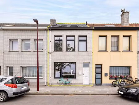 gezinswoning met 4 slaapkamers zicht op spuikom