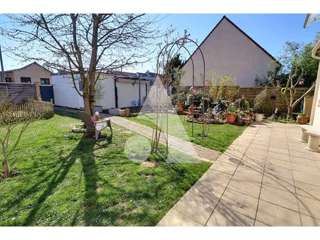 maison familiale lumineuse avec vie de plain-pied secteur recherché