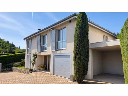 exclusivité maison de construction architecte de 143m2 sur 696m2 de terrain
