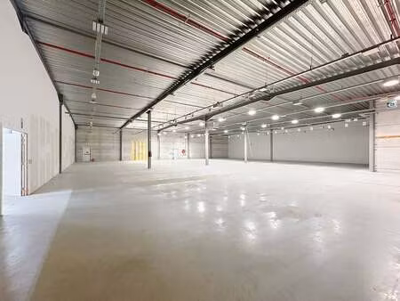 bien professionnel à louer à oostende € 4.450 (lo349) - dewaele business - brugge | zimmo
