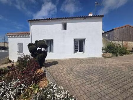 vente maison à landevieille (85220) : à vendre / 78m² landevieille