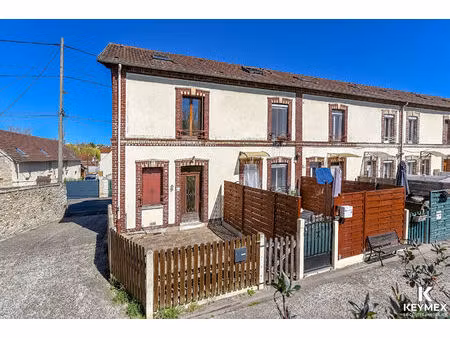 maison de ville avec jardin et stationnement à bornel- mieux qu'un appartement!