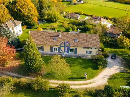 319 m² habitables terrain constructible de 2 880 m