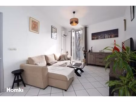 appartement t3 de 98 m2 + local commercial à agde