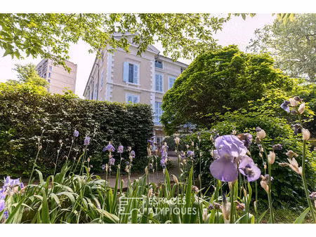 appartement atypique et lumineux dans résidence de caractère
