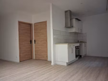 location appartement 2 pièces 47 m² à saint-rambert-en-bugey (01230)