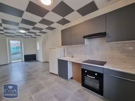 location appartement 1 pièce 26m² les quatre routes du lot 46110