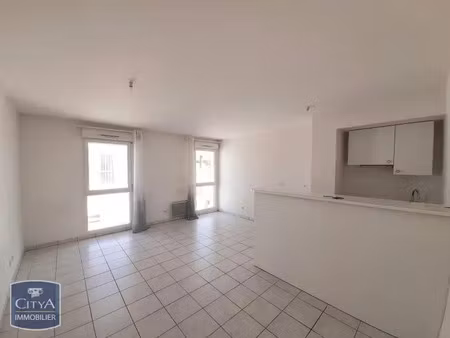 appartement à louer 1 pièce 30.57 m² - joué-lès-tours (37) - 479€