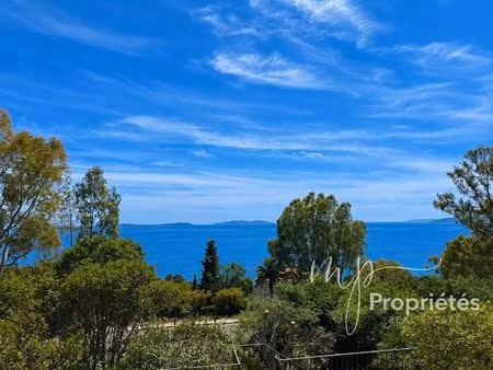 a vendre maison au rayol canadel vue mer 5 pièces village à pied .