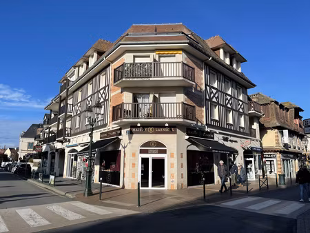 cabourg - avenue de la mer t2 cabine avec terrasse