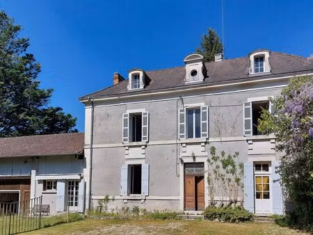 maison individuelle 7 pièce(s) 176 m2 + dépendances
