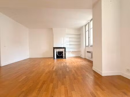 appartement de luxe de 49 m2 en location bastille  république  nation-alexandre dumas  fra