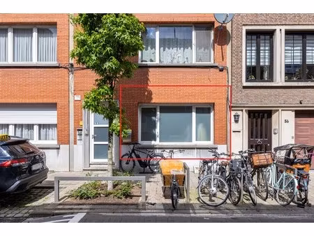 appartement te koop in merksem met 1 slaapkamer