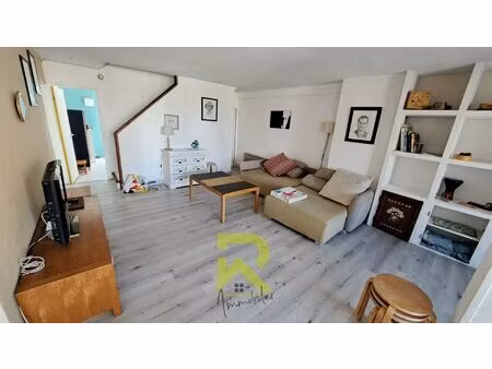 gruissan duplex 3 chambres avec loggia  piscine et parking résidence sécurisée