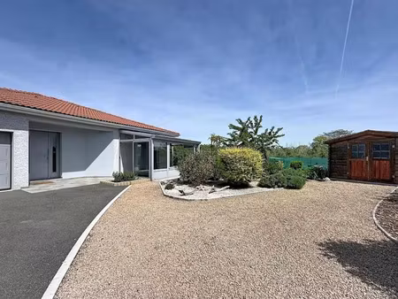 vente maison 5 pièces 111 m² à mozac (63200)  320 000 €