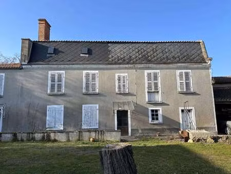 vente maison à sainte-verge (79100) : à vendre / 185m² sainte-verge