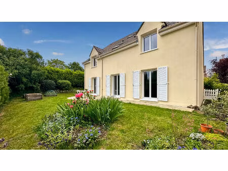 vente maison 7 pièces  182.00m²  courdimanche