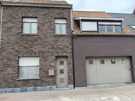 huis te koop in izegem met 3 slaapkamers