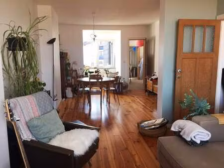 duplex lumineux 2 chambres et un bureau avec jardin d’hiver