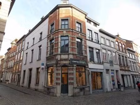 très bel appartement 2ch. de 86 m²