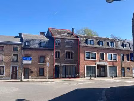 maison de rangée au centre de barvaux